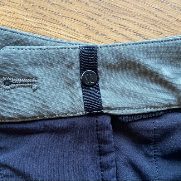 Lululemon mens green shorts EUC size 30 - Picture 9 of 11